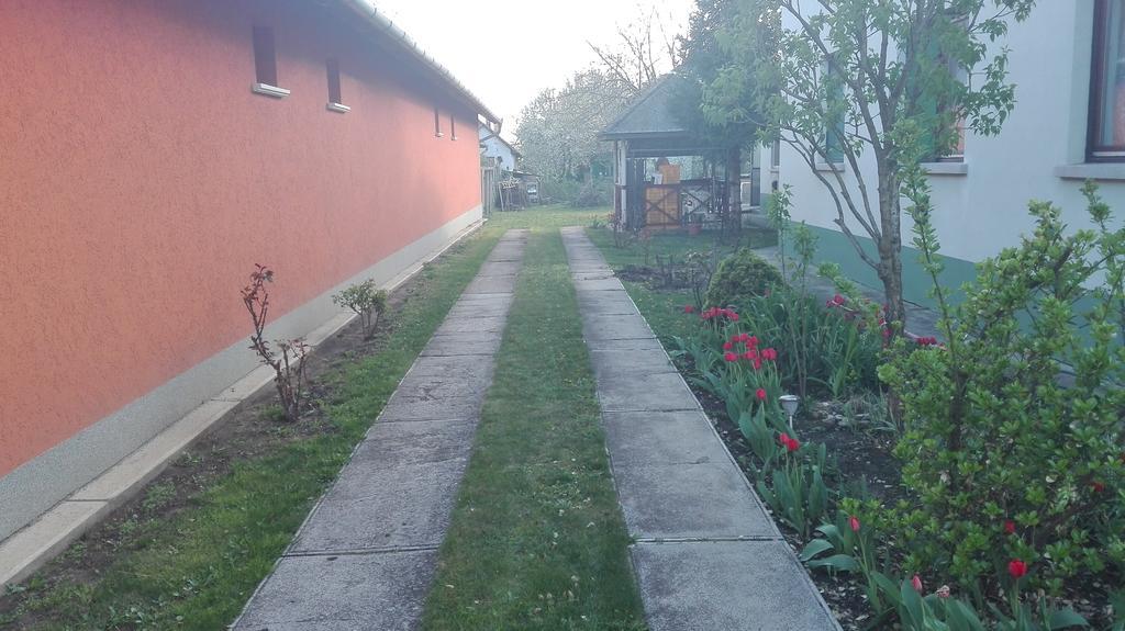 Plajbi Apartment Hajduszoboszlo Exterior photo